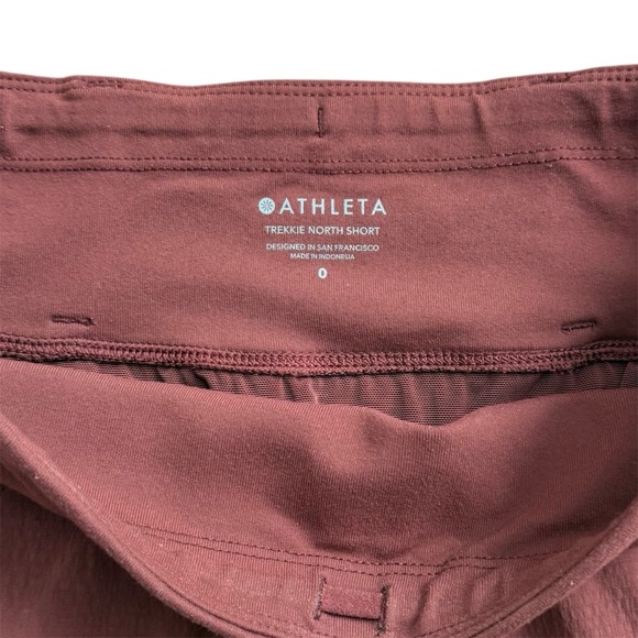 Athleta Trekkie North Shorts Zipper Pockets Burgundy Size 0 - Picture 6 of 10